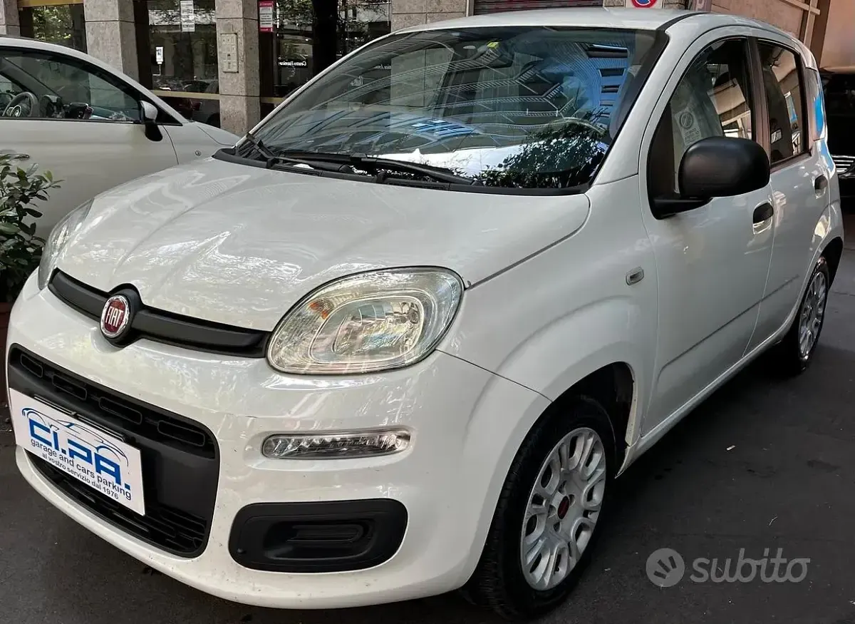 Usata Fiat Panda Lounge 95 CV (69 kW) 2018 Bianco Utilitaria