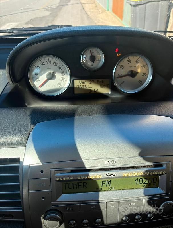 Usata Lancia Ypsilon 69 CV (50 kW) 2011 Utilitaria