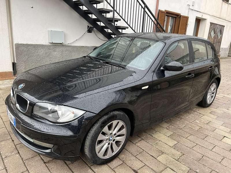 Usata 2008 BMW 120 Utilitaria | 2500 € (Buon prezzo) - Immagine 1/4