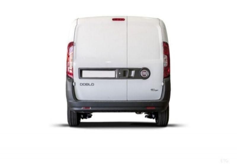 Usata Fiat Doblò 120 CV (88 kW) 2019 Bianco Monovolume
