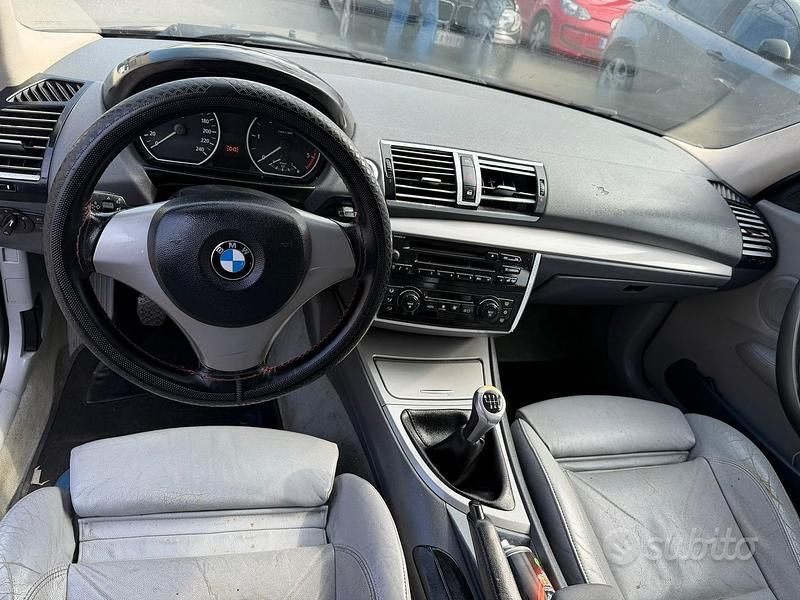 Usata BMW 120 M Sport 163 CV (119 kW) 2006 Nero Utilitaria