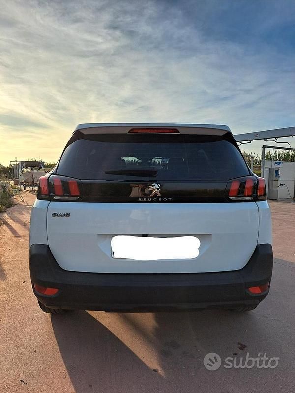 Usata Peugeot 5008 2018 Bianco Berlina