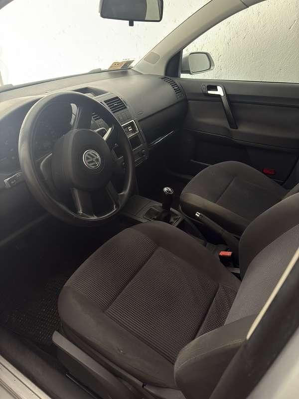 Usata VW Polo Comfortline 75 CV (55 kW) 2005 Argento Utilitaria