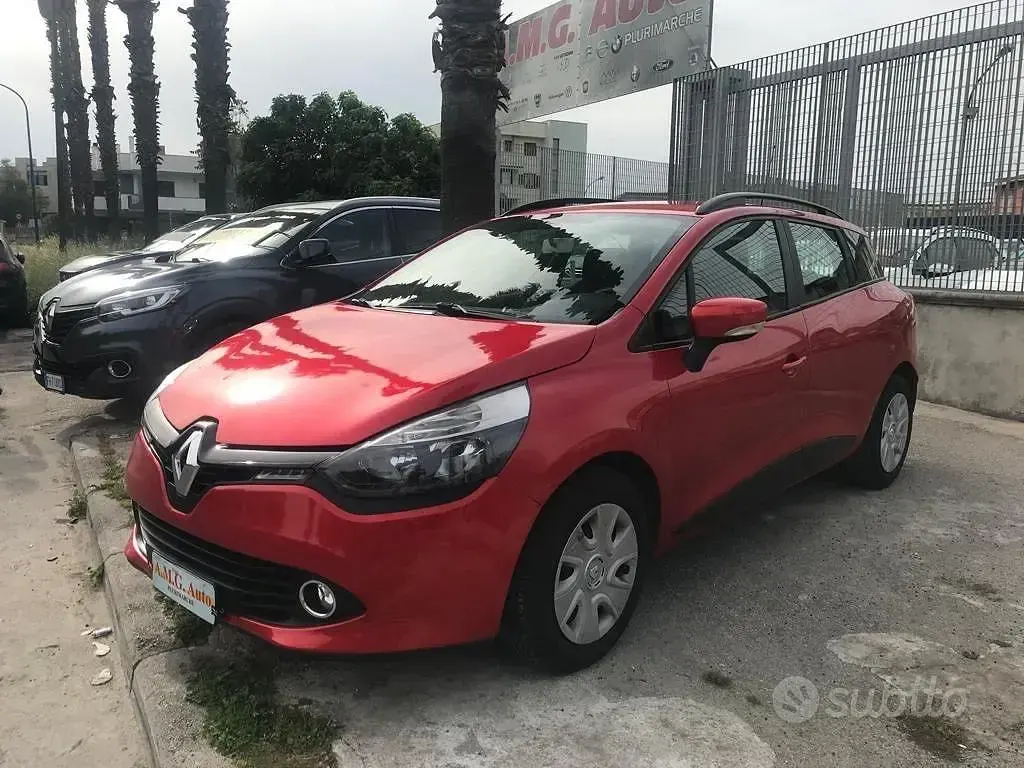 Usata Renault Clio 75 CV (55 kW) 2014 Rosso Station wagon