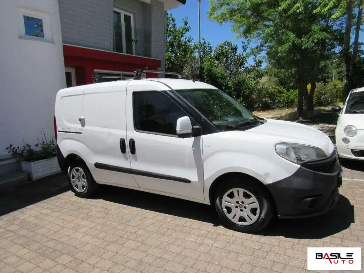 Usata Fiat Doblò Dynamic 90 CV (66 kW) 2016 Bianco Monovolume