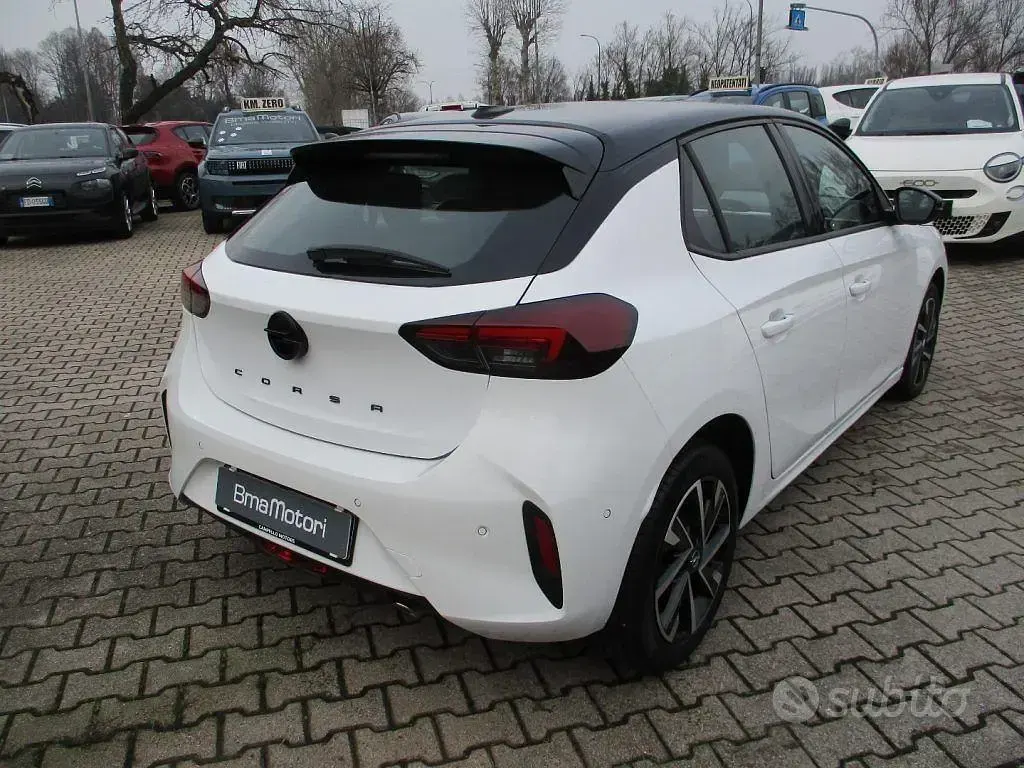 Usata Opel Corsa 101 CV (74 kW) 2025 Bianco Utilitaria