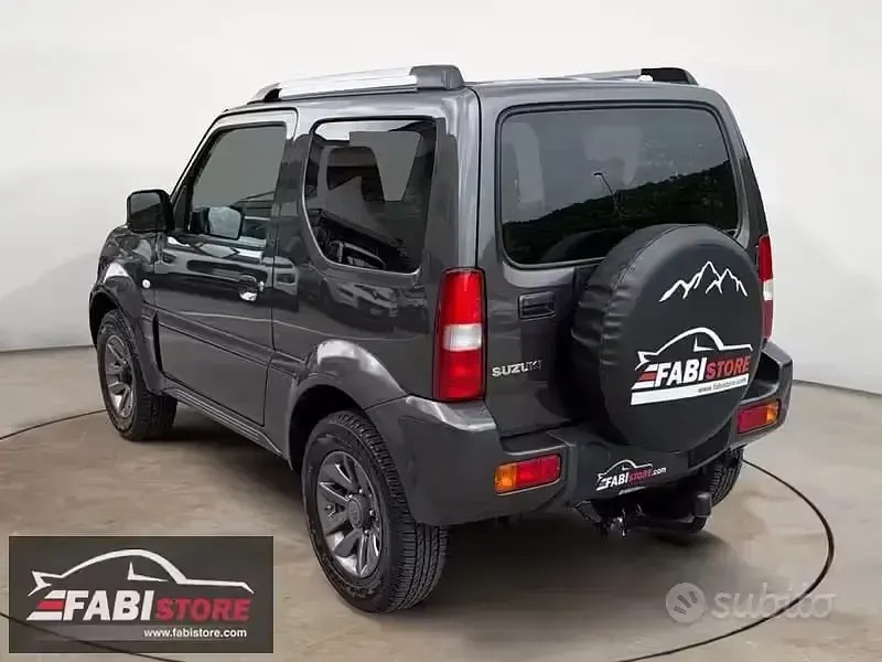 Usata Suzuki Jimny Style 86 CV (63 kW) 2016 Grigio SUV