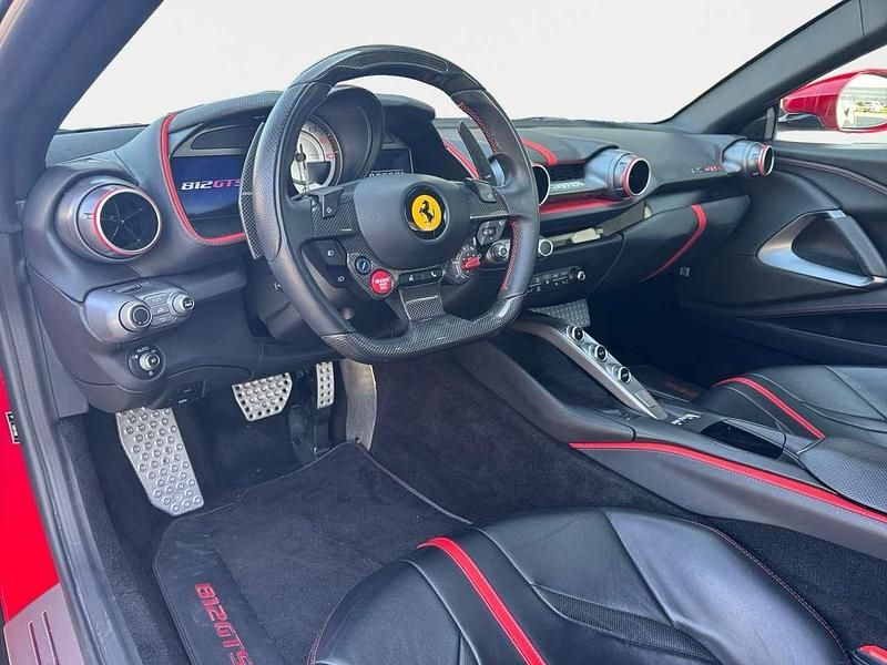 Usata Ferrari 812 799 CV (587 kW) 2021 Rosso Cabrio