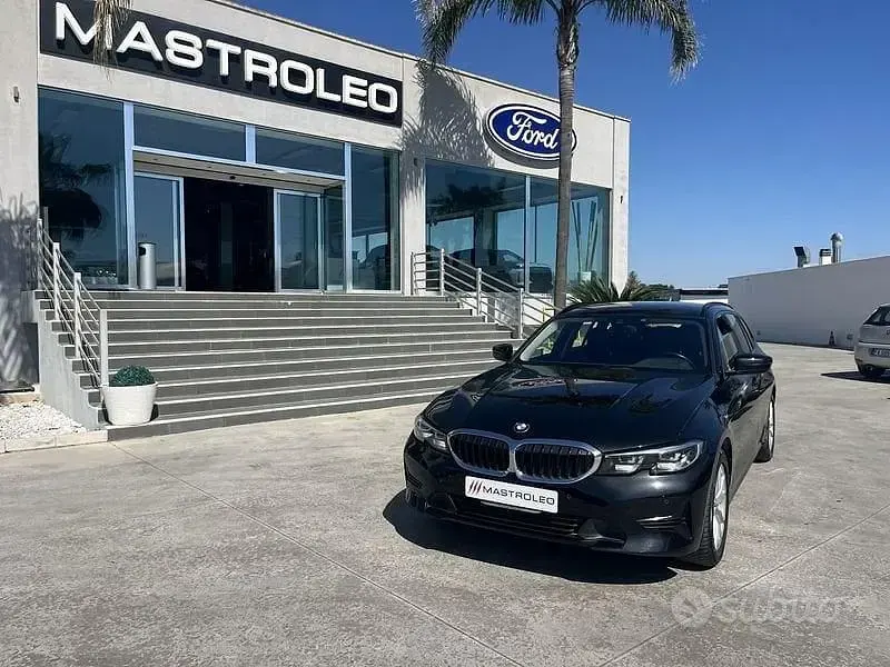 Usata BMW 318 Advantage 150 CV (110 kW) 2022 Nero Station wagon