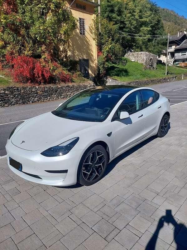 Usado Tesla Model 3 Standard Range 208 kW (283 HP) 2023 Sedan