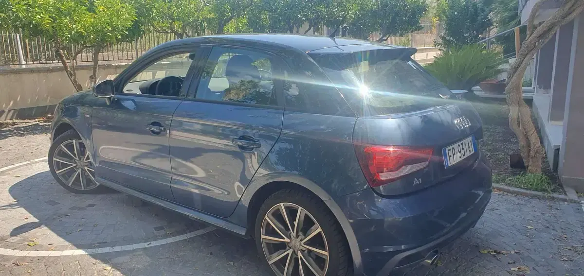 Usata Audi A1 Sportback Admired 90 CV (66 kW) 2018 Blu/azzurro Utilitaria