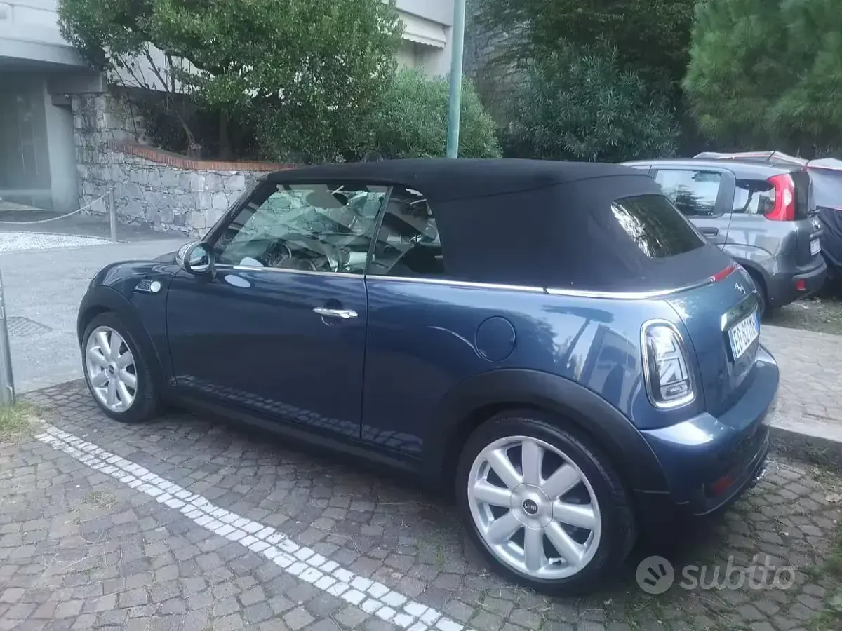 Usata Mini Cooper S Cabriolet 184 CV (135 kW) 2010 Bluazzurro Cabrio