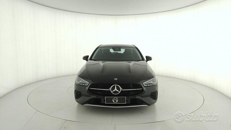 Usata Mercedes CLA180 Shooting Brake Advanced 116 CV (85 kW) 2025 Nero Station wagon