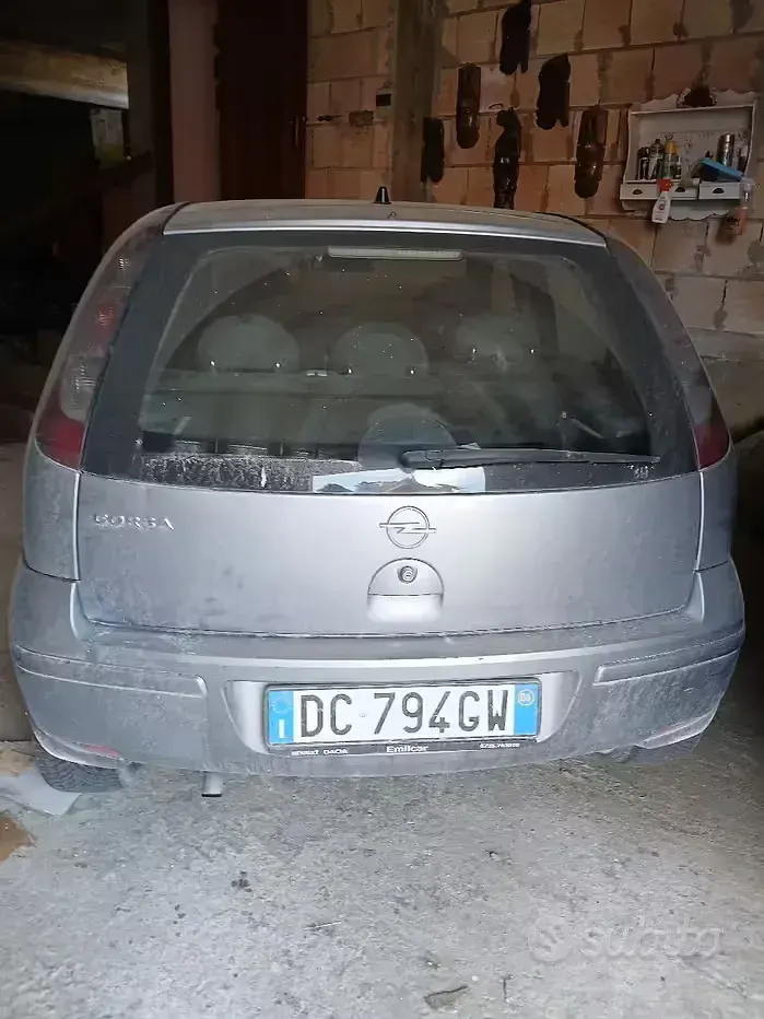 Usata Opel Corsa 60 CV (44 kW) 2007 Grigio Utilitaria