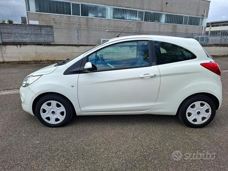 Usata Ford Ka 69 CV (50 kW) 2014 Bianco Berlina
