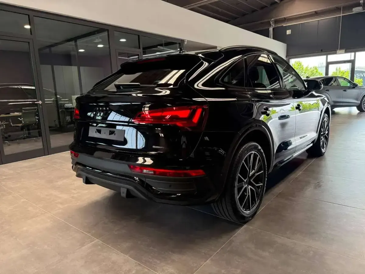 Usata Audi Q5 Sportback S-Line 204 CV (150 kW) 2025 Nero SUV