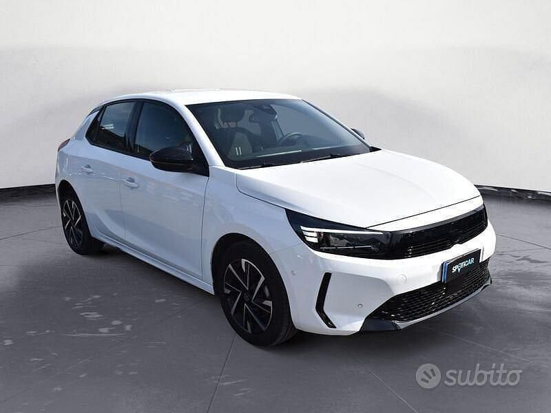 Usata Opel Corsa 101 CV (74 kW) 2025 Bianco Utilitaria