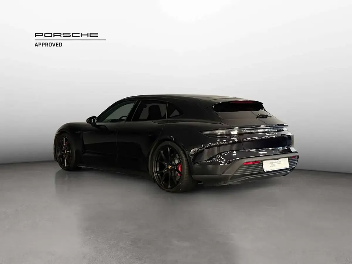 Usata Porsche Taycan 4S Sport Turismo Sport Turismo 419 kW (571 CV) 2023 Nero jet Station wagon