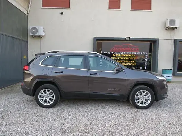 Usata Jeep Cherokee 170 CV (125 kW) 2016 Grigio SUV