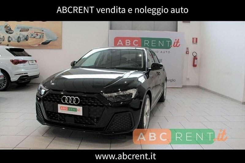 Nero Usata 2022 Audi A1 Admired Tre volumi | 23.900 € (Buon prezzo) - Immagine 1/4