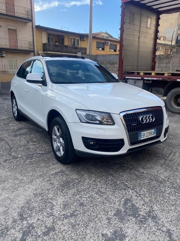 Bianco Usata 2011 Audi Q5 SUV | 8000 € - Immagine 1/4