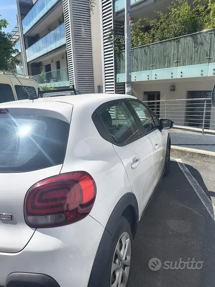 Usata Citroën C3 Shine 102 CV (75 kW) 2023 Bianco Utilitaria