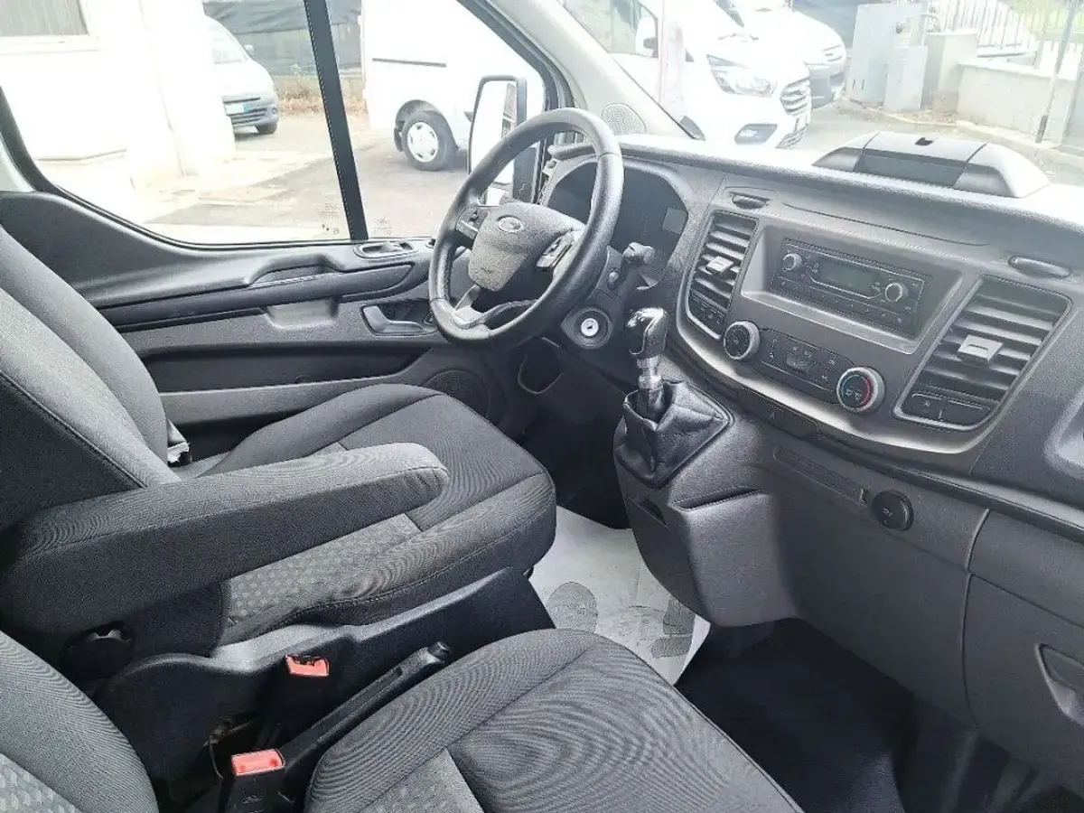 Usata Ford Transit Custom Titanium 131 CV (96 kW) 2021 Bianco Furgone