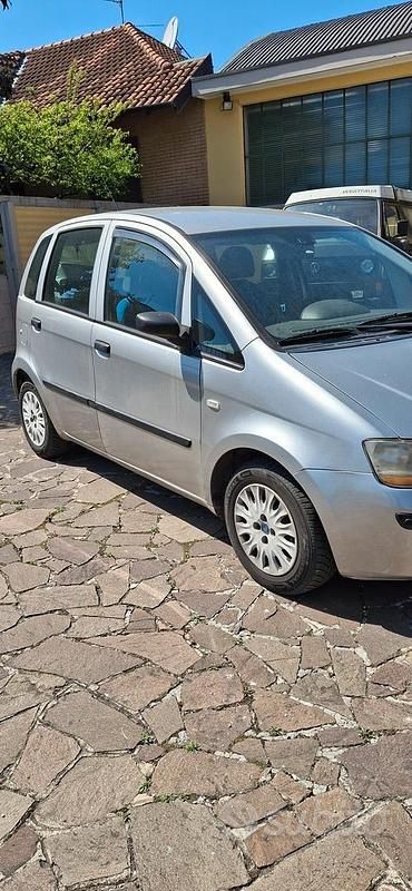 Usata Fiat Idea 80 CV (58 kW) 2005 Grigio Monovolume