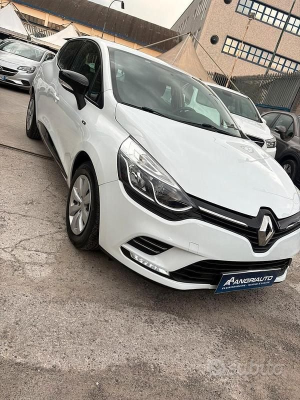 Usata Renault Clio IV Life 76 CV (55 kW) 2019 Bianco Berlina