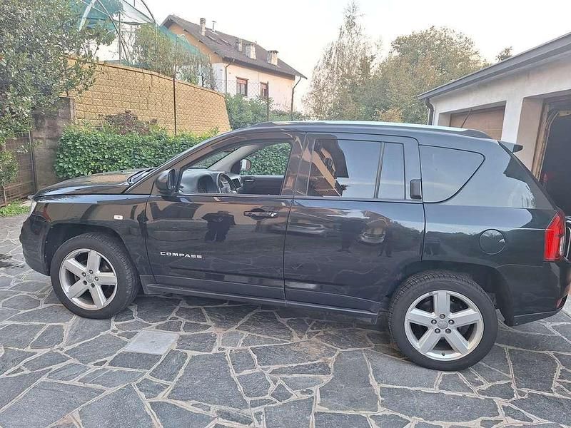 Usata Jeep Compass Limited 163 CV (119 kW) 2011 Nero SUV