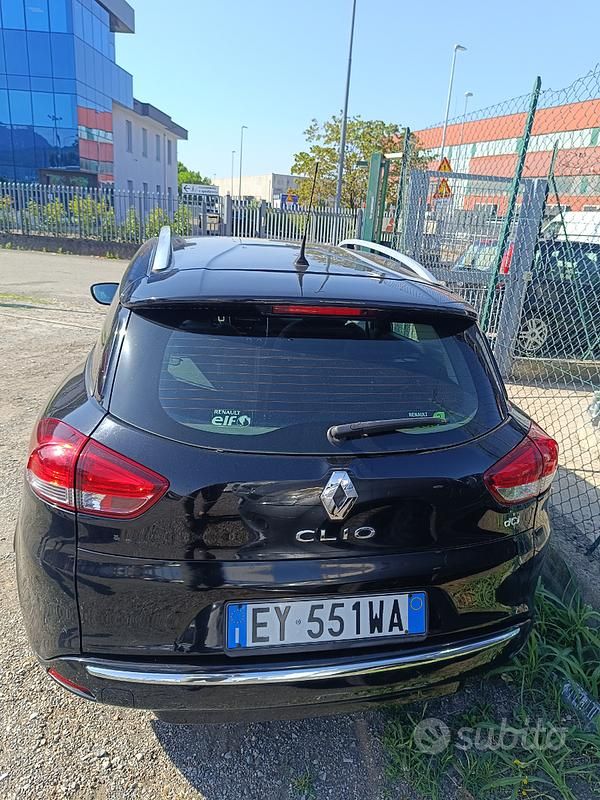 Usata Renault Clio GrandTour 75 CV (55 kW) 2015 Nero Station wagon