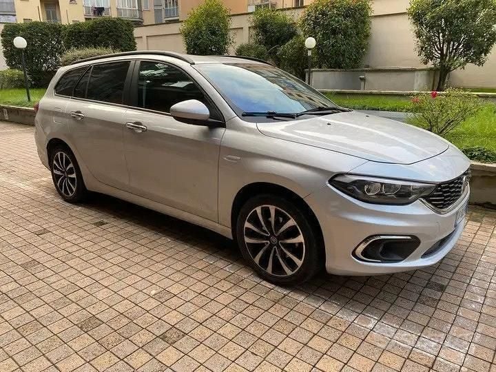 Usata Fiat Tipo 120 CV (88 kW) 2020 Grigio Station wagon