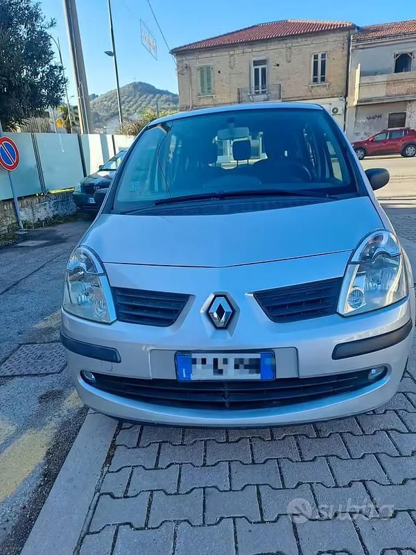 Usata Renault Modus 75 CV (55 kW) 2007 Grigio Monovolume