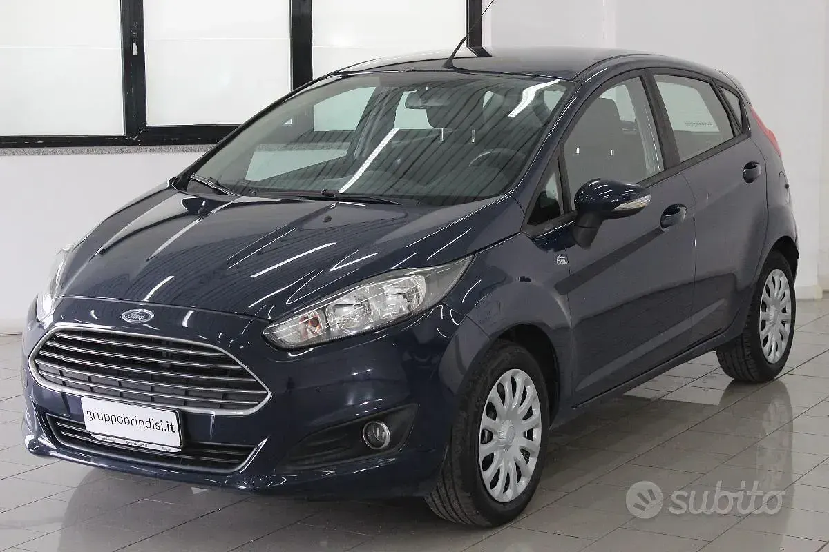 Usata Ford Fiesta 80 CV (58 kW) 2014 Blu Utilitaria
