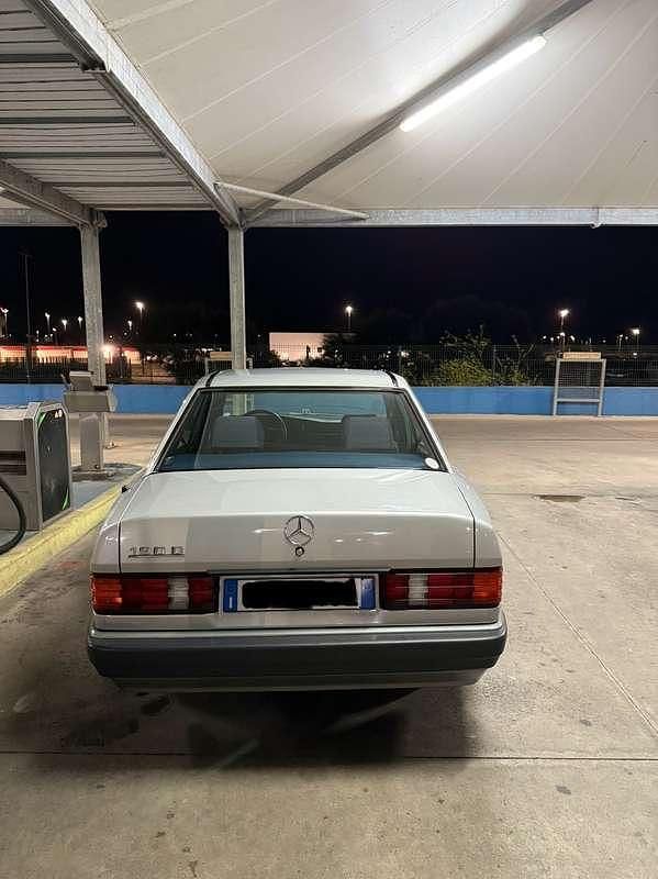 Usata Mercedes 190 72 CV (52 kW) 1989 Berlina