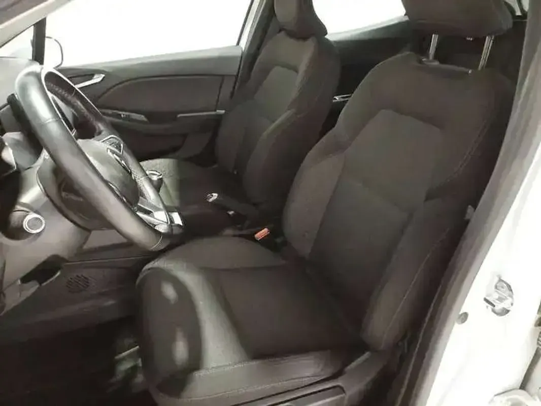 Usado Renault Clio V 101 HP (74 kW) 2020 Branco Sedan
