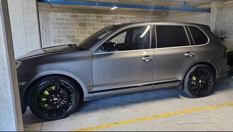 Usata Porsche Cayenne Turbo 500 CV (367 kW) 2009 Grigio SUV