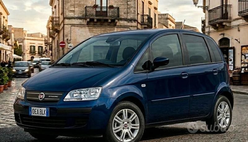 Usata Fiat Idea 70 CV (51 kW) 2006 Blu Monovolume