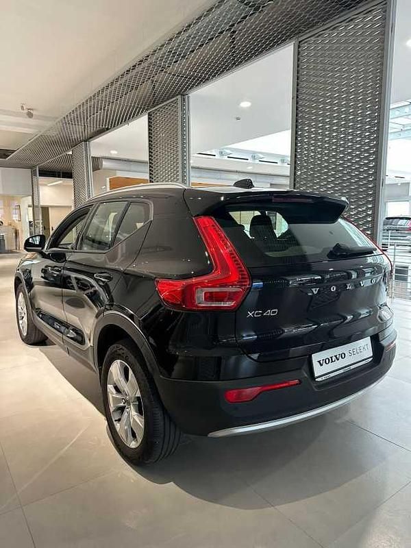 Usata Volvo XC40 95 CV (69 kW) 2021 Nero SUV
