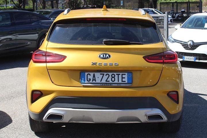 Usata Kia XCeed 140 CV (102 kW) 2020 Giallo SUV