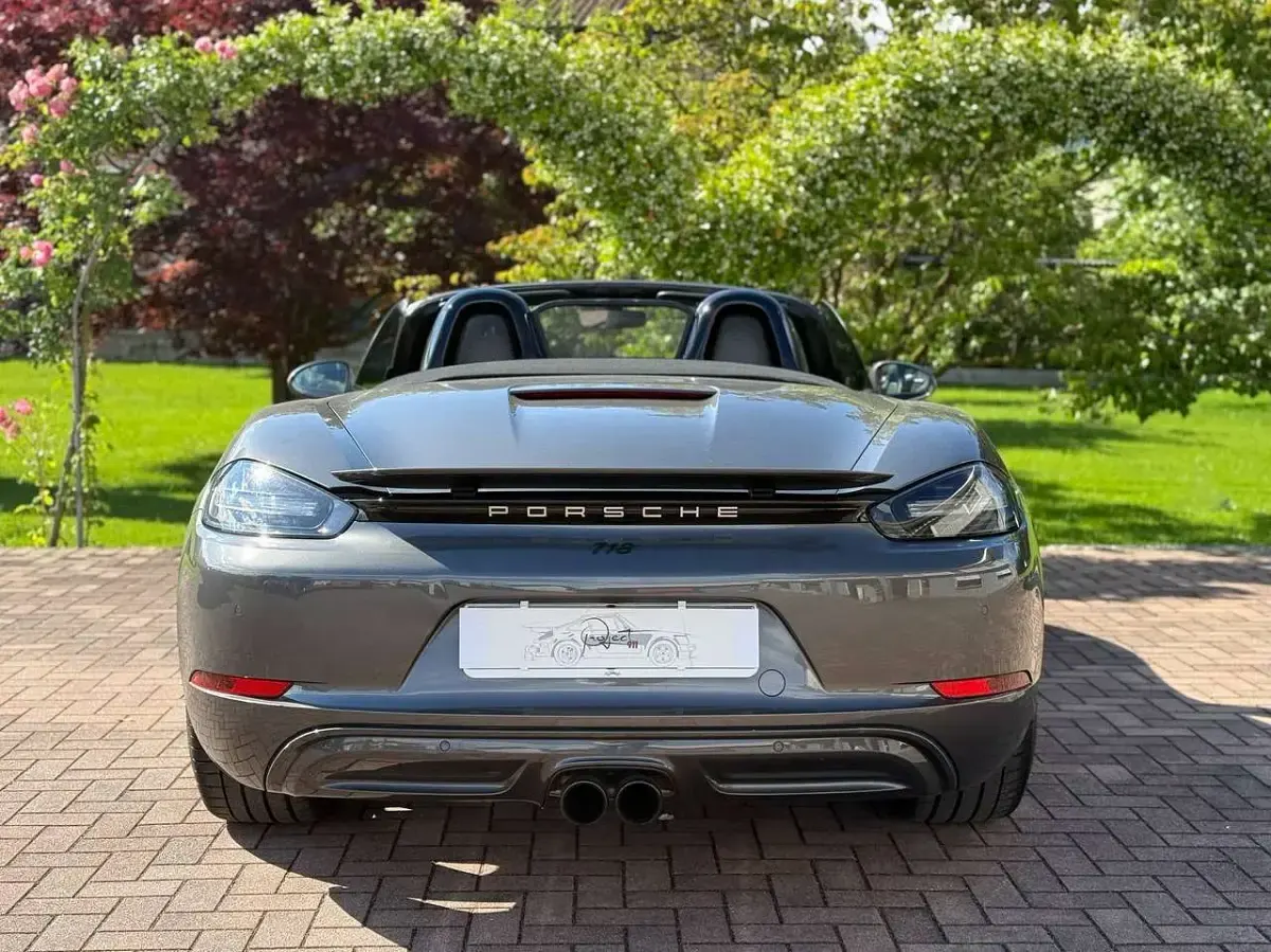Usata Porsche 718 349 CV (256 kW) 2018 Grigio Cabrio