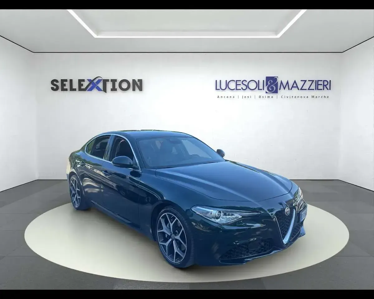 Usata Alfa Romeo Giulia Executive 160 CV (117 kW) 2021 Verde Berlina