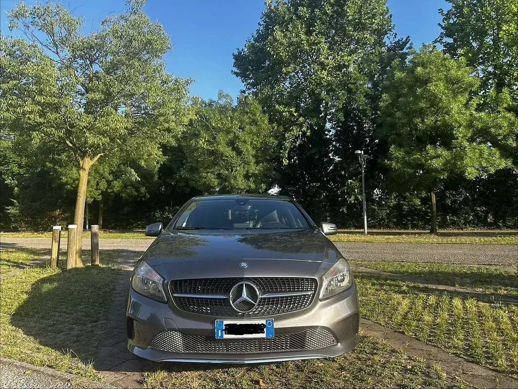 Usata Mercedes A160 Business 102 CV (75 kW) 2016 Utilitaria