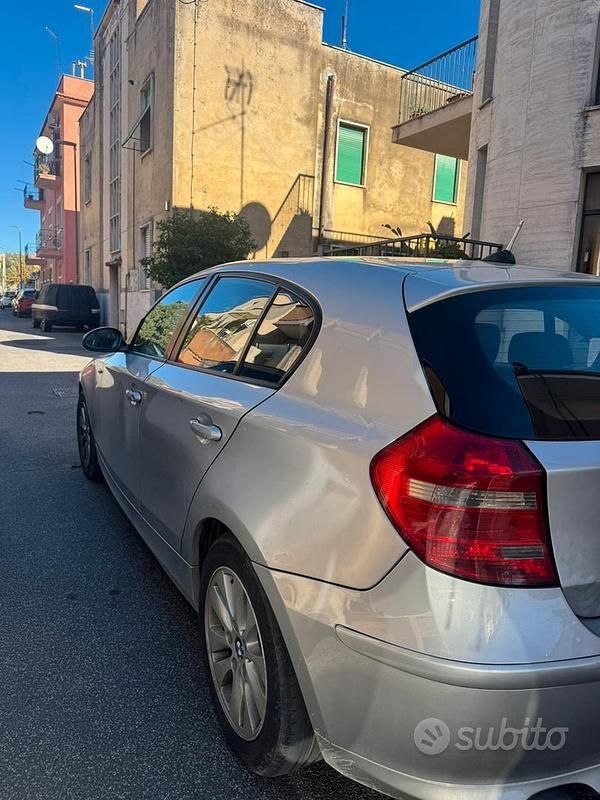 Usata BMW 120 177 CV (130 kW) 2007 Grigio Utilitaria
