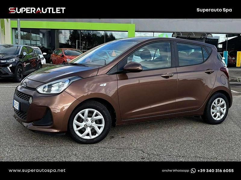 Usata Hyundai i10 65 CV (47 kW) 2019 Marrone Utilitaria