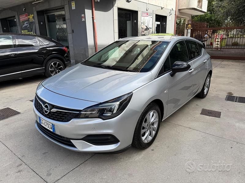 Argento Usata 2021 Opel Astra Business Elegance Tre volumi | 12.499 € (Ottimo prezzo) - Immagine 1/4