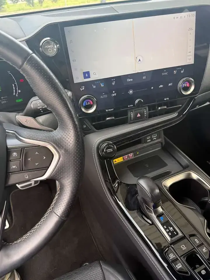 Usata Lexus NX450h+ Sport Line 309 CV (227 kW) 2022 Bianco perla met. SUV
