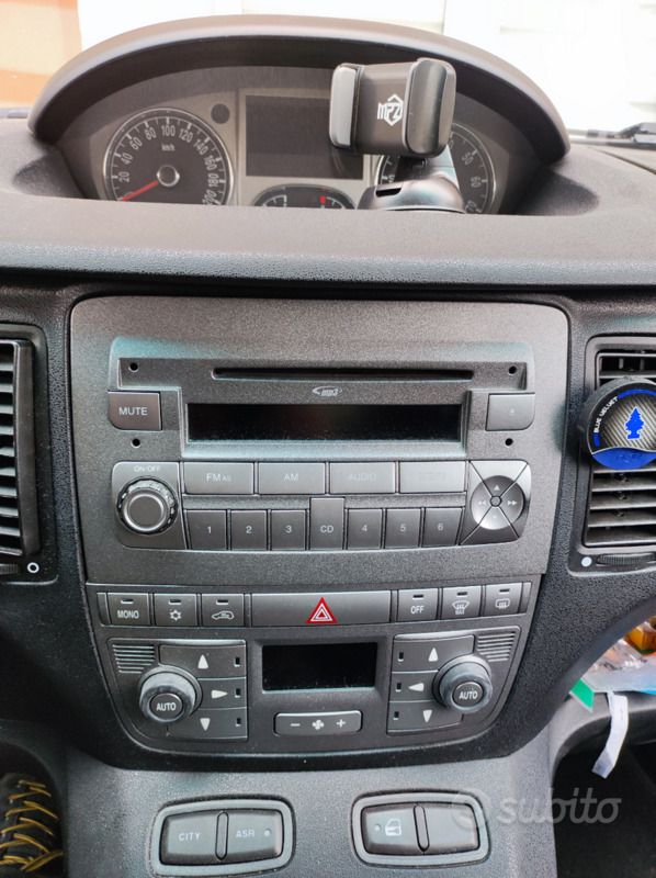 Usata Lancia Musa 77 CV (56 kW) 2012 Bianco Monovolume