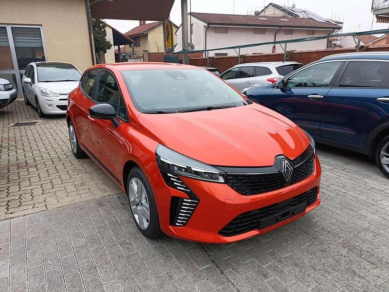 Nuova Renault Clio V Evolution 67 CV (49 kW) 2025 Arancione Berlina
