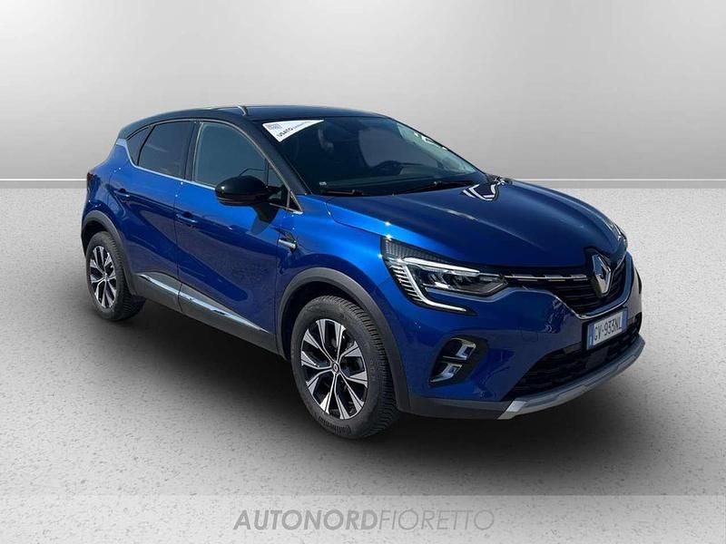 Usata Renault Captur Techno 91 CV (66 kW) 2024 Blu/azzurro SUV